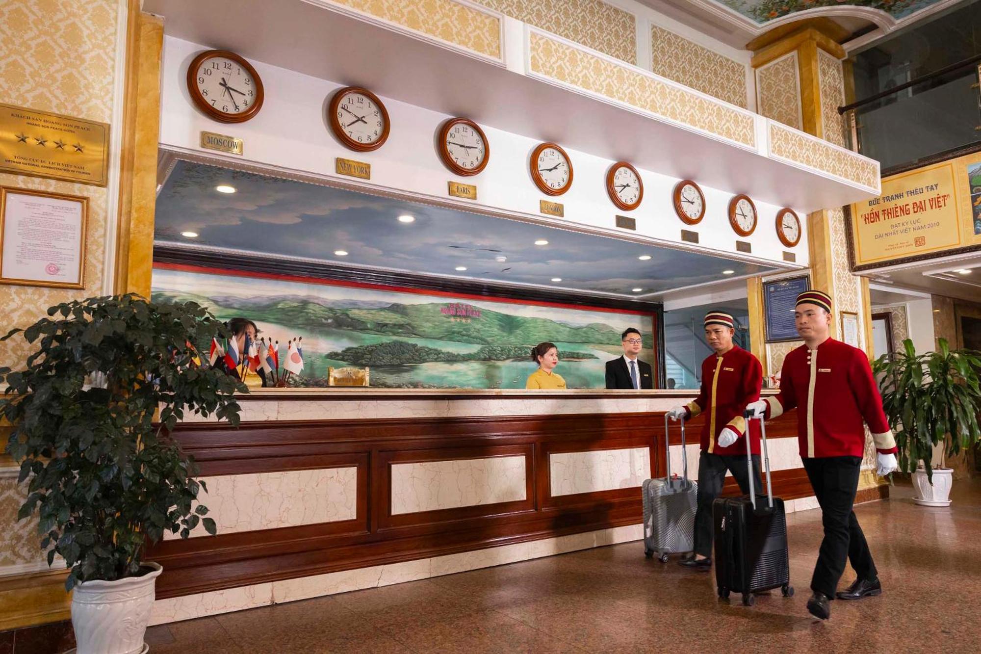 Hoang Son Peace Hotel Ниньбинь Экстерьер фото